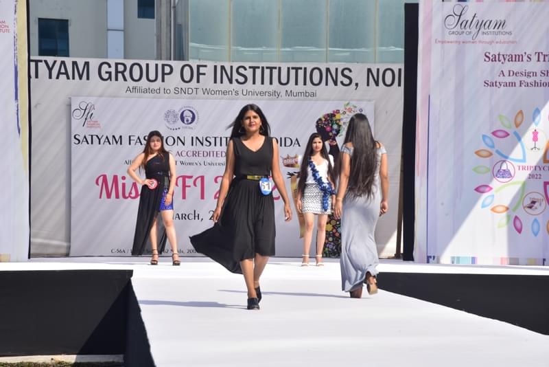 Satyam Fashion Institute Noida Miss SFI 2022 photo 14